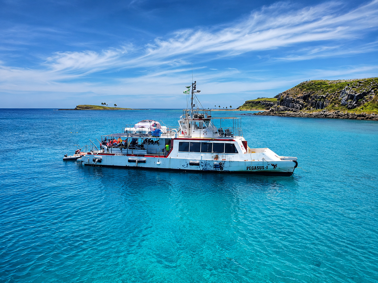 Embarcação Pegasus - Abrolhos Adventure